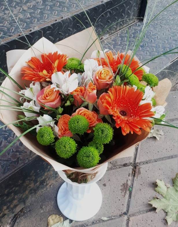 Букет цветов из: Герберы, Хризантемы, Альстромерии и Розы в Приволжском Саратовской области