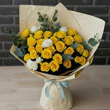 Букет цветов из:  Розы в Приволжском Саратовской области