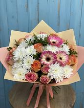 Букет цветов из:  Розы, Герберы и Хризантемы в Приволжском Саратовской области