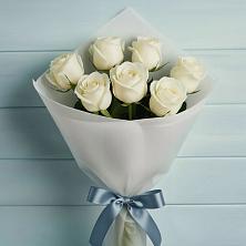 Букет 7 Белых роз Эдлесс Лав в Приволжском Саратовской области