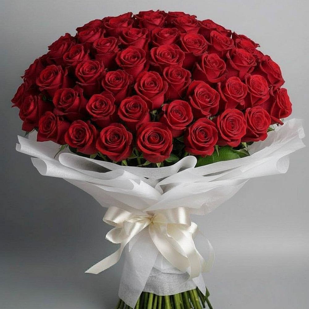 Букет 101 Красная роза Блэк Мэджик в Приволжском Саратовской области