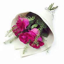 Букет цветов из:  Розы в Приволжском Саратовской области
