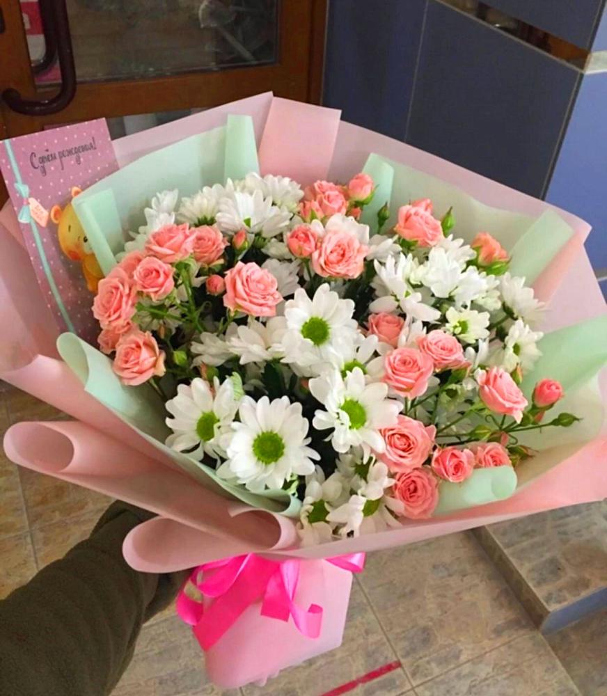Букет цветов из: Розы и Хризантемы в Приволжском Саратовской области