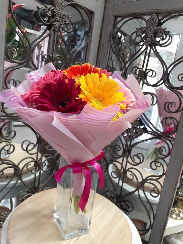 Букет цветов из: Герберы в Приволжском Саратовской области