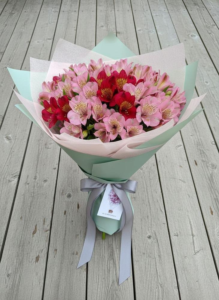 Букет цветов из: Альстромерии в Приволжском Саратовской области