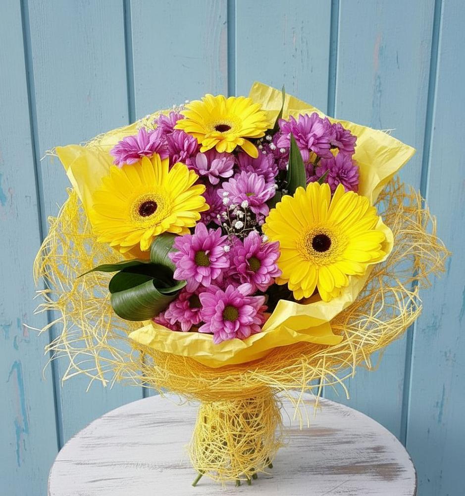 Букет цветов из: Хризантемы и Герберы в Приволжском Саратовской области