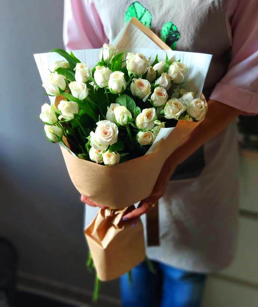 Букет цветов из: Розы в Приволжском Саратовской области