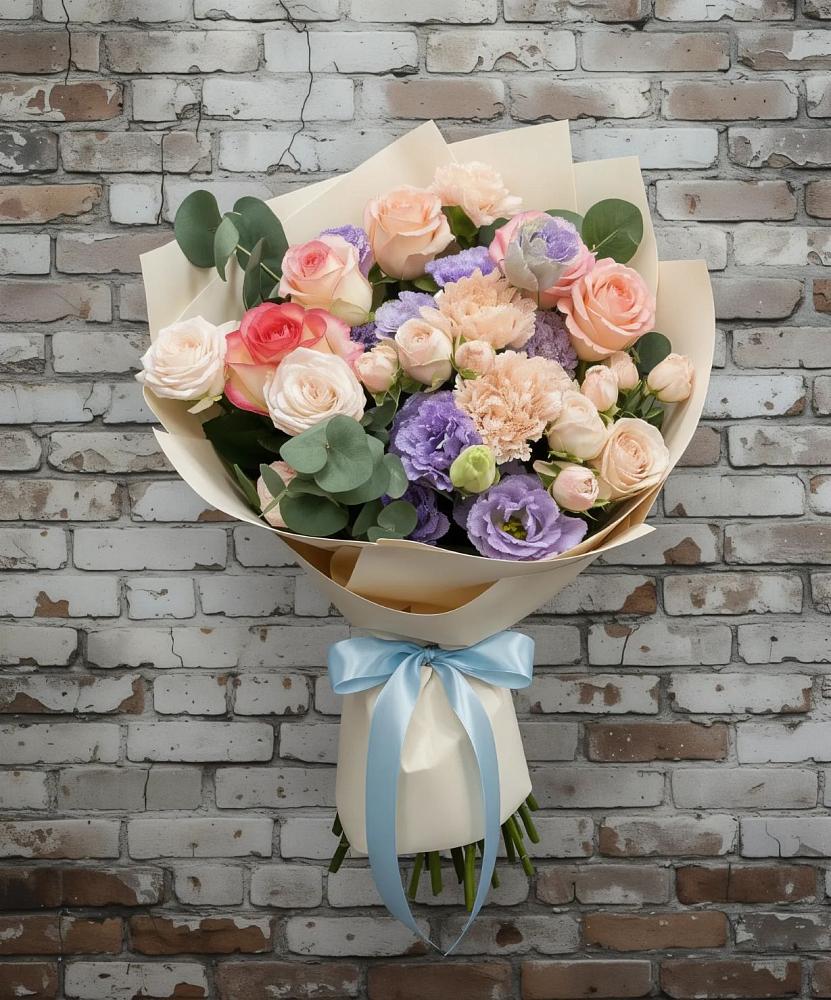 Букет цветов из: Розы, Лизиантусы и Гвоздики в Приволжском Саратовской области