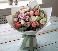 Букет цветов из:  Розы, Лизиантусы и Гвоздики в Приволжском Саратовской области