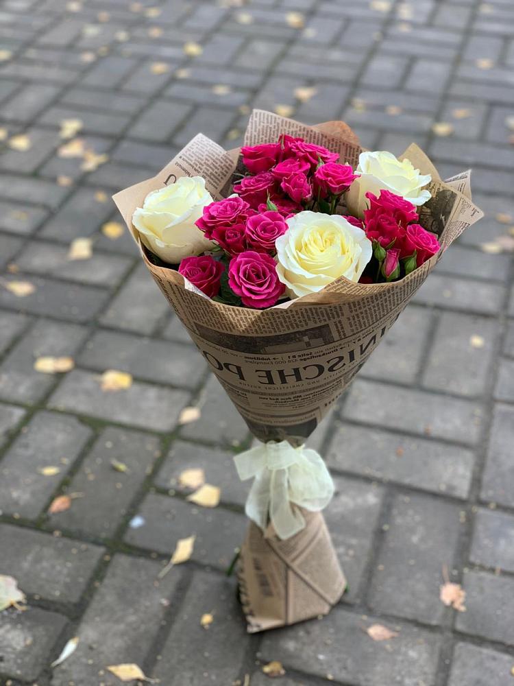 Букет цветов из: Розы в Приволжском Саратовской области