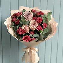 Букет цветов из:  Гвоздики и Розы в Приволжском Саратовской области