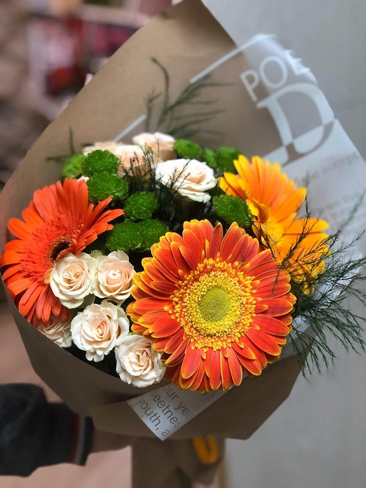 Букет цветов из: Герберы, Хризантемы и Розы в Приволжском Саратовской области