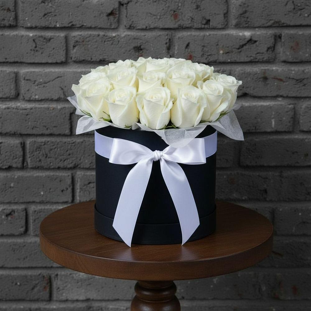 Цветочная композиция из Розы в шляпной коробке в Приволжском Саратовской области