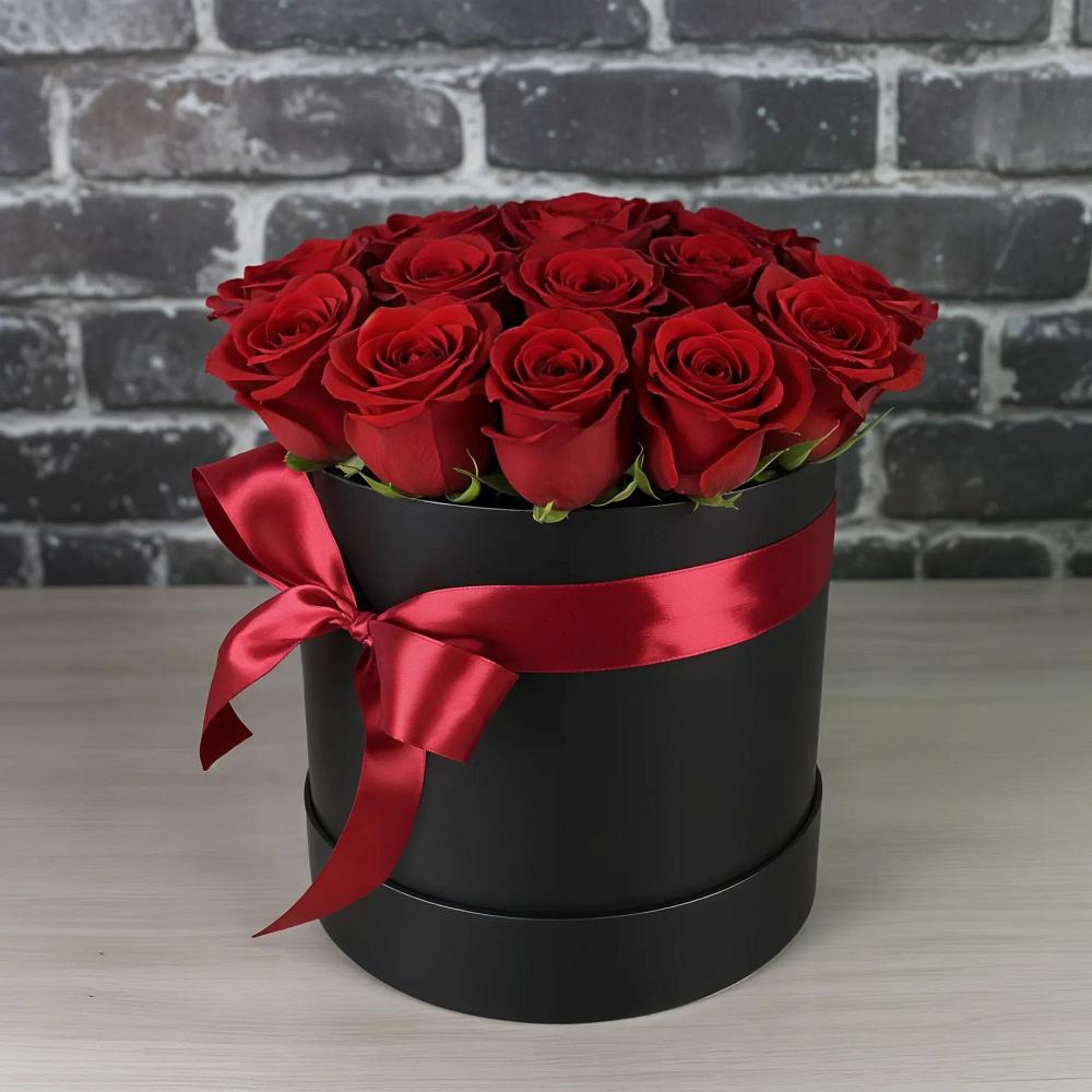 Цветочная композиция из Розы в шляпной коробке в Приволжском Саратовской области